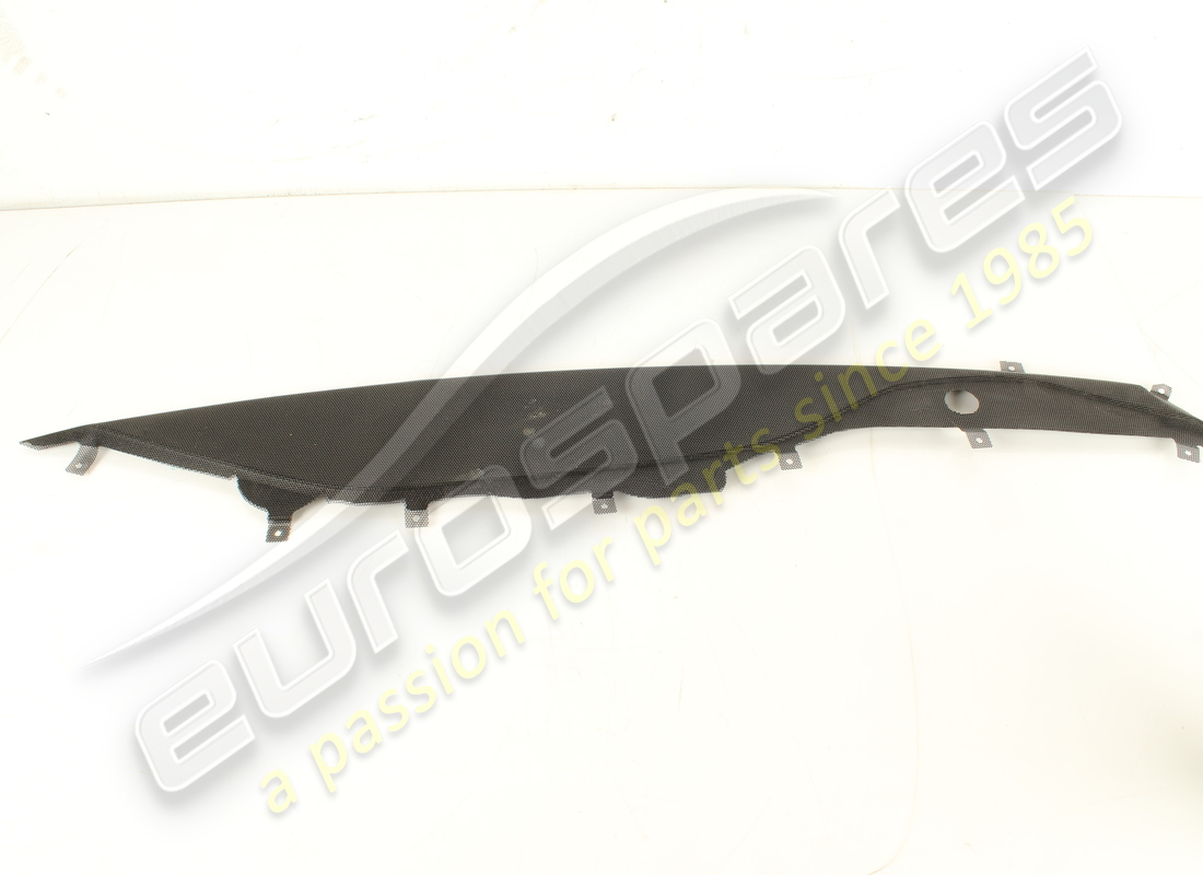 used ferrari complete tweeter speaker grill. part number 88670500 (4)