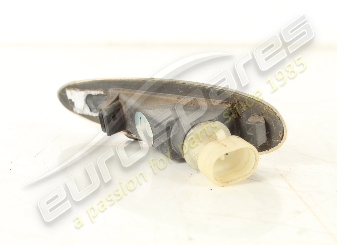 USED MASERATI SIDE INDICATOR LAMP. PART NUMBER 383100127 (2) used maserati side indicator lamp. part number 383100127 (2)