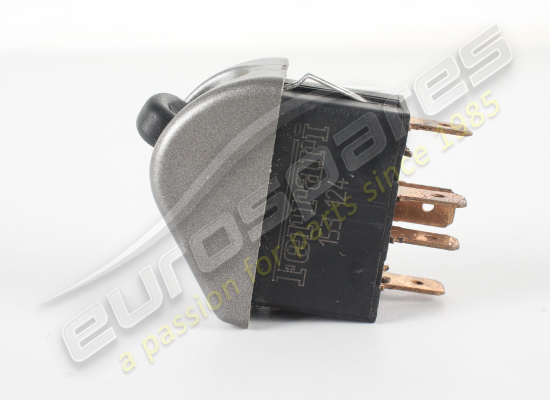 new ferrari interior spotlight switch. part number 153124 (4)