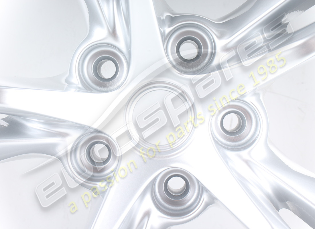 RECONDITIONED FERRARI REAR WHEEL. PART NUMBER 328457 (2) reconditioned ferrari rear wheel. part number 328457 (2)