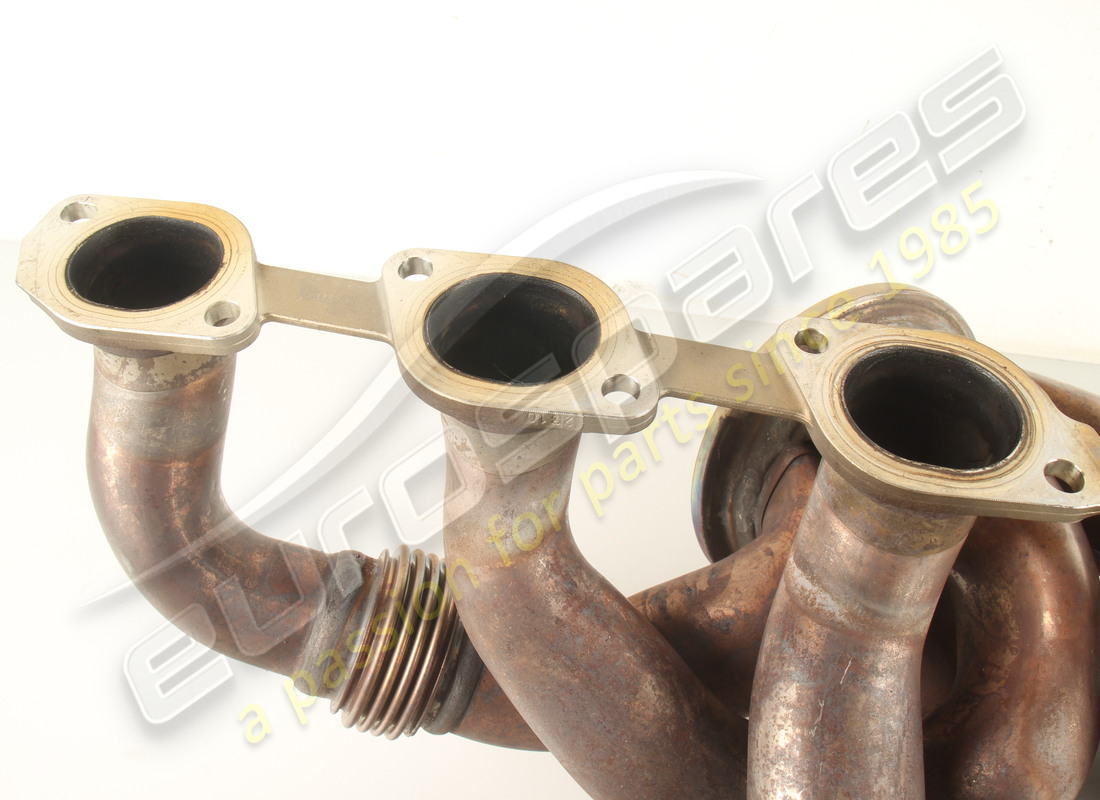 used ferrari rh exhaust manifold. part number 912452 (2)