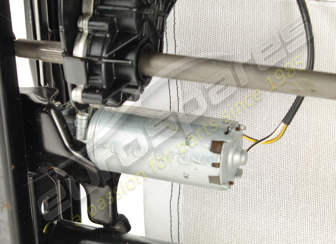 USED MASERATI LH FRONT CUSHION FRAME -VA. PART NUMBER 980139482 (12) used maserati lh front cushion frame -va. part number 980139482 (12)