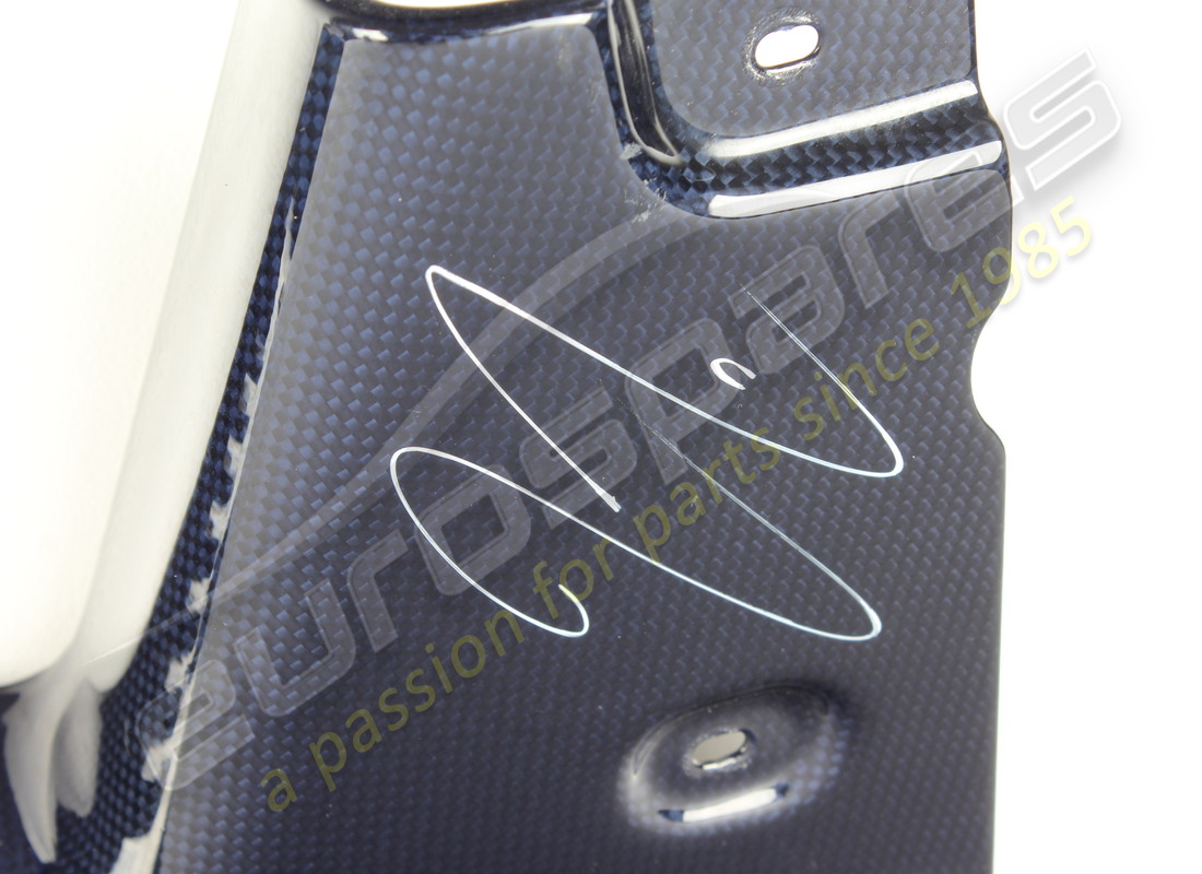 used ferrari lh lateral cosmetic shield. part number 86549500 (3)