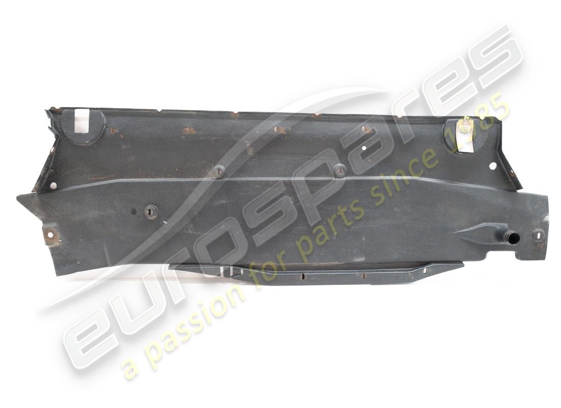 used ferrari rh central aereodynamic bot. part number 64678800 (2)