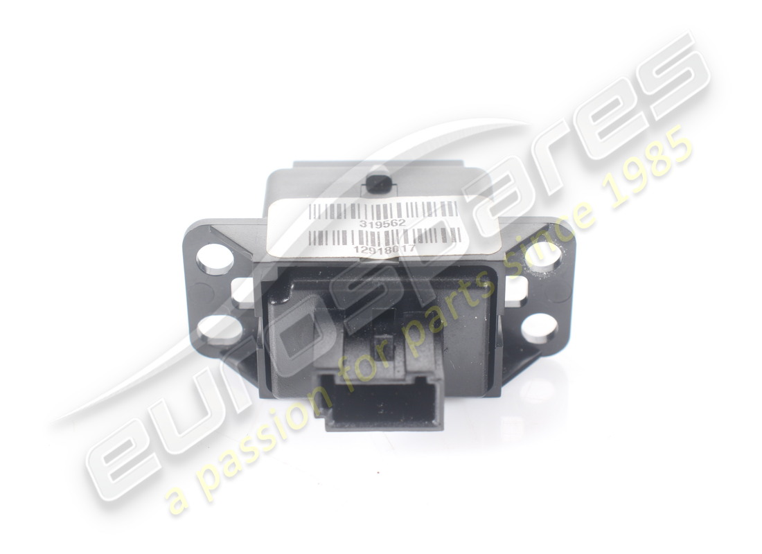 USED FERRARI GLOVE COMPARTMENT OPEN BUTTO. PART NUMBER 319562 (4) used ferrari glove compartment open butto. part number 319562 (4)