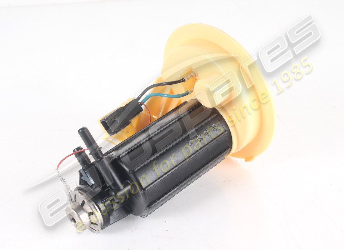 USED Ferrari RH FUEL PUMP FILTER . PART NUMBER 282784 (1)