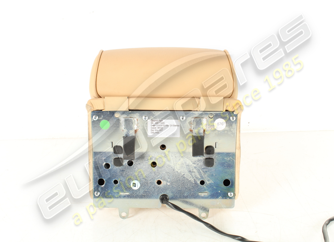 used maserati appoggiatesta poster.central. part number 981420101 (4)