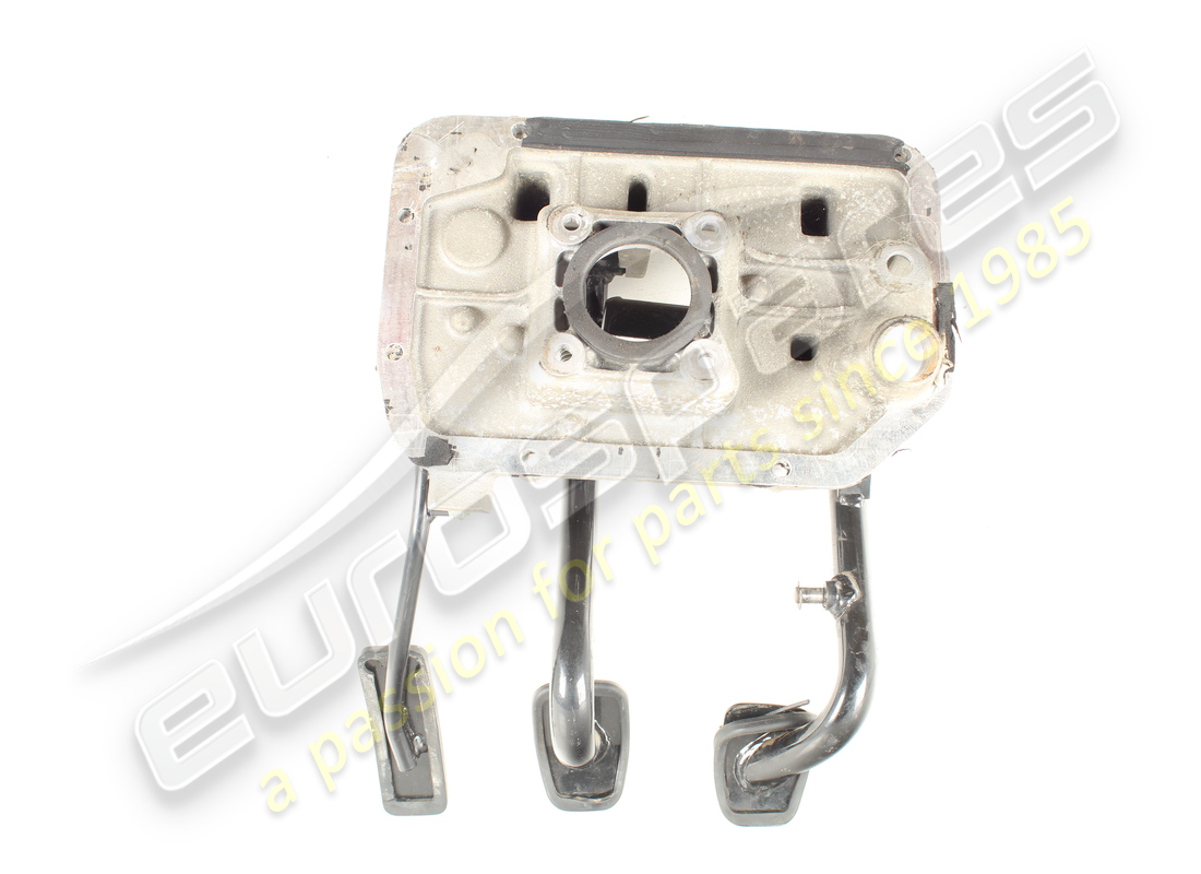 used maserati pedals support. part number 388410304 (4)