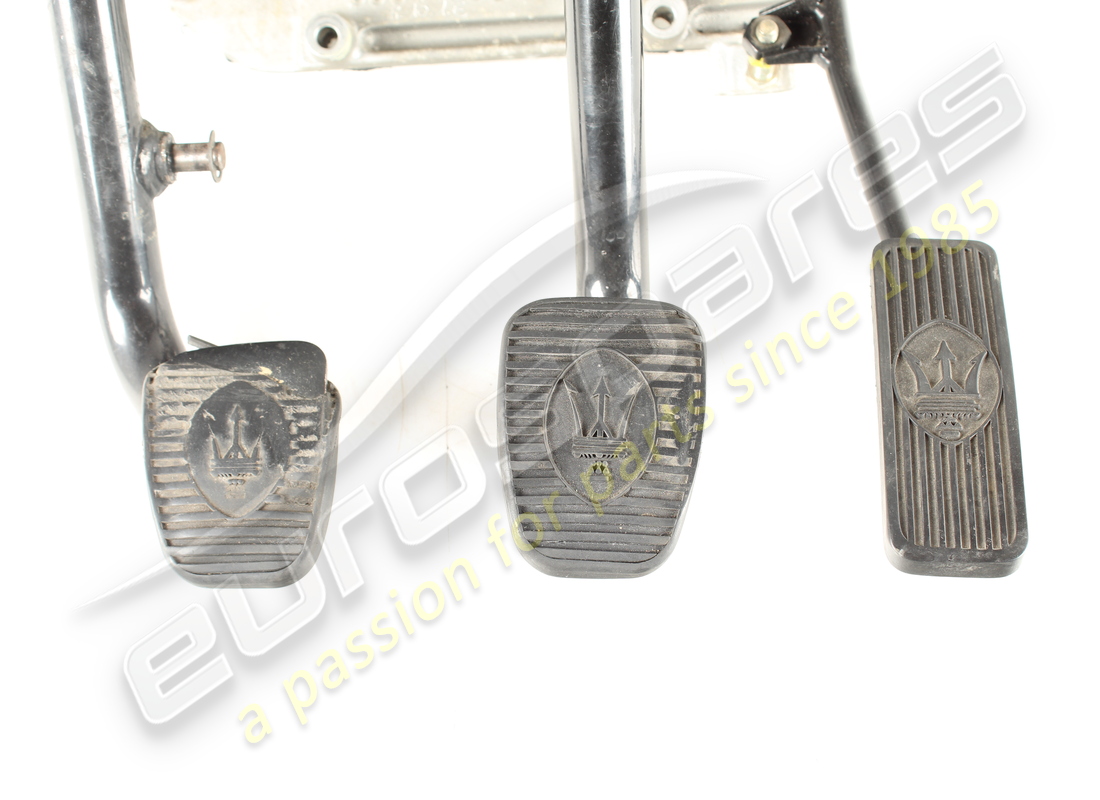used maserati pedals support. part number 388410304 (3)
