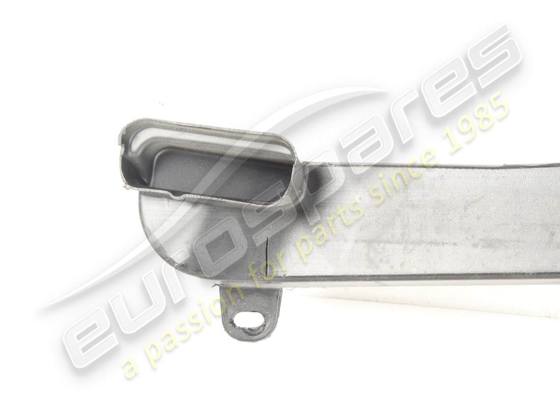 used ferrari lh rear cabin air foot duct. part number 82922500 (2)