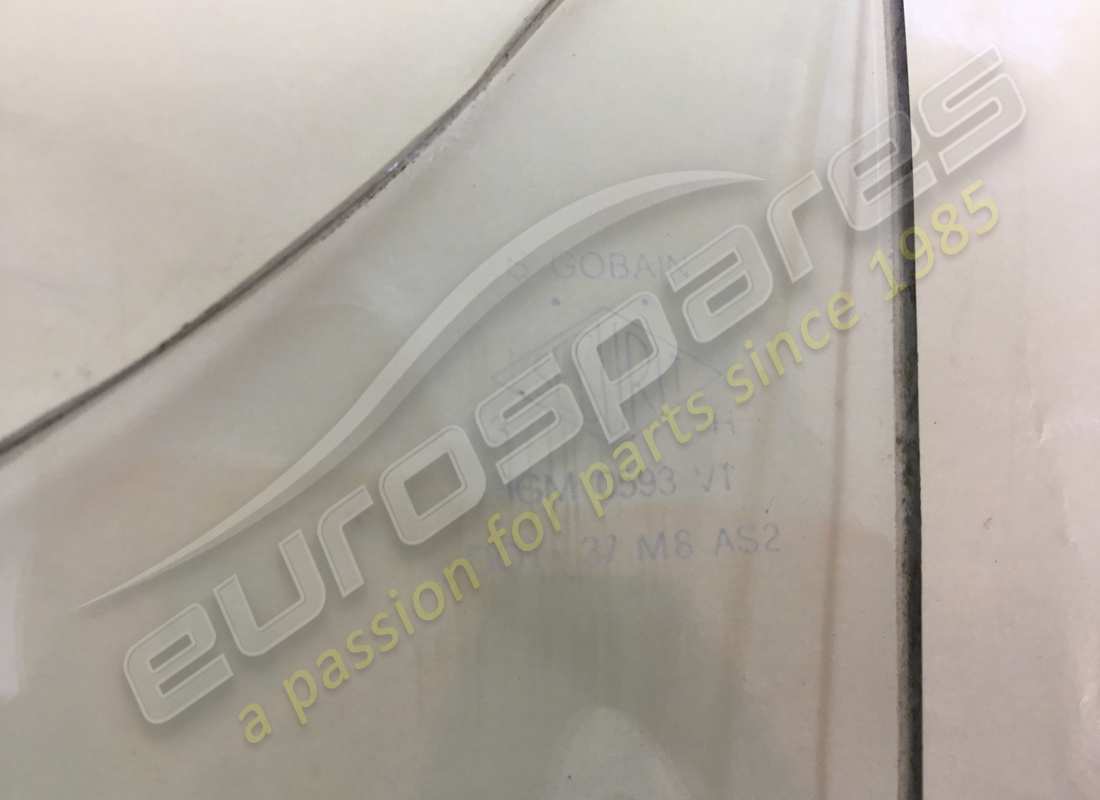new (other) ferrari 246gts lhf quarter vent glass (no hole). part number 20284105a (2)