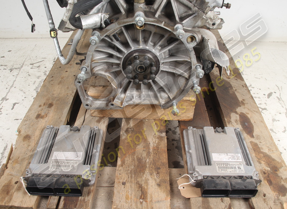 USED FERRARI ENGINE. PART NUMBER 740027000 (3) used ferrari engine. part number 740027000 (3)