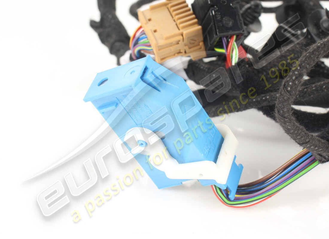 USED PORSCHE HARNESS FOR DOOR. PART NUMBER 992972067C (2) used porsche harness for door. part number 992972067c (2)
