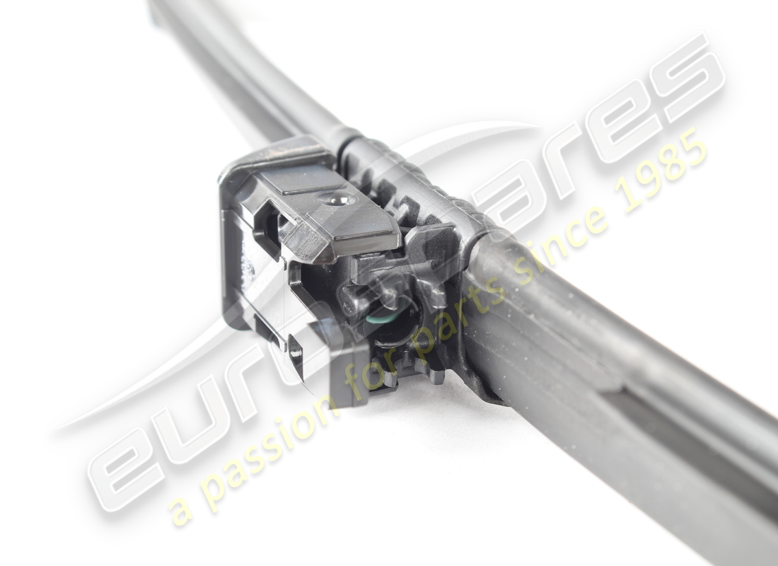 NEW FERRARI SPAZZOLA TERGICRISTALLO LATO. PART NUMBER 881927 (4) new ferrari spazzola tergicristallo lato. part number 881927 (4)