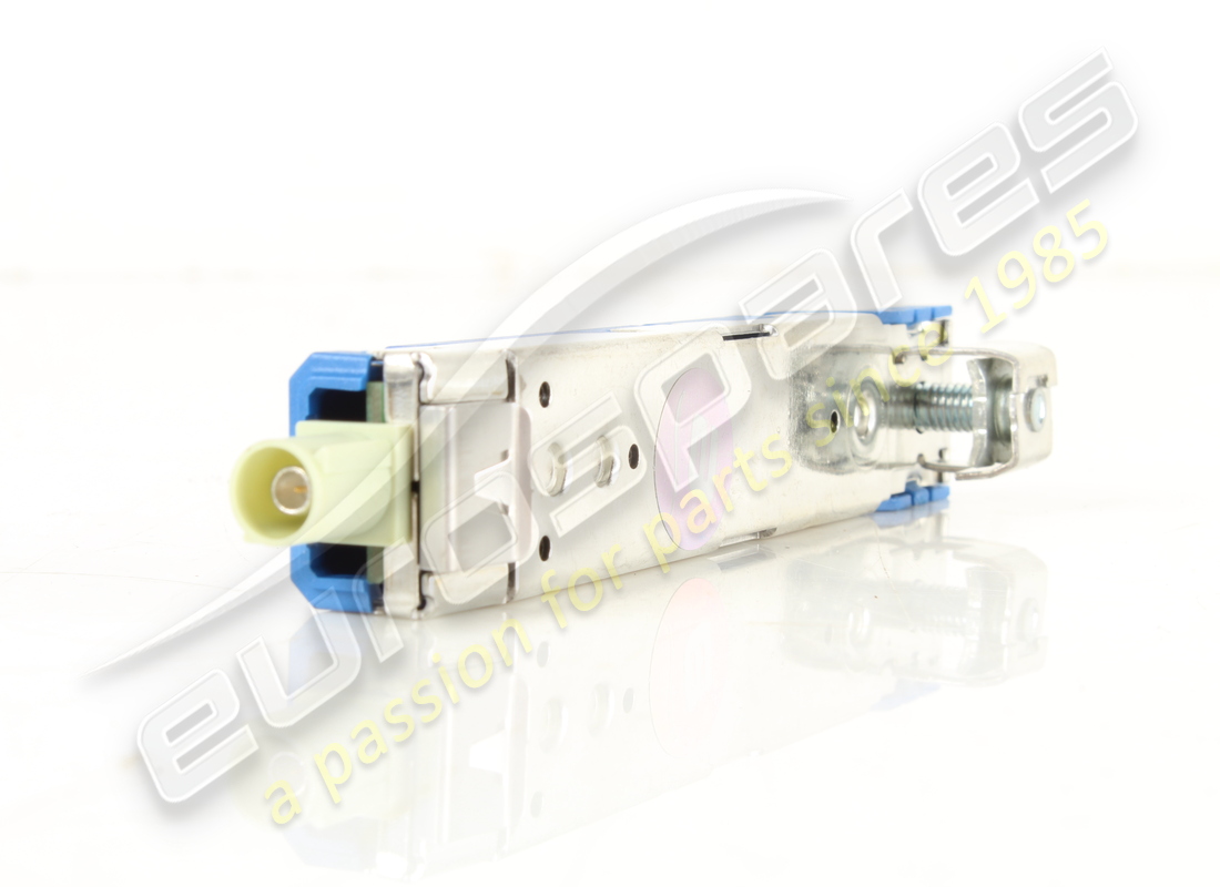 used lamborghini antenna amplifier am/fm/dab rdw/nar. part number 4m8035225m (3)