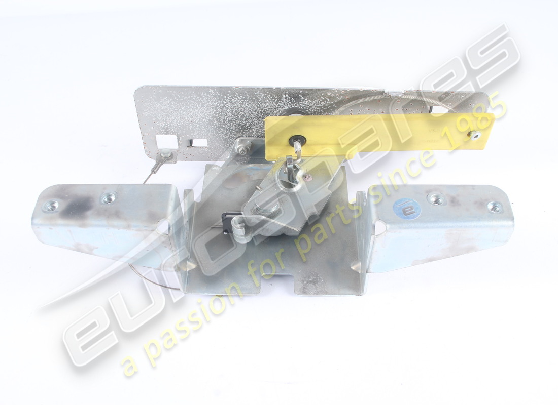 USED Aston Martin STUD . PART NUMBER 4G437J168AC (1)