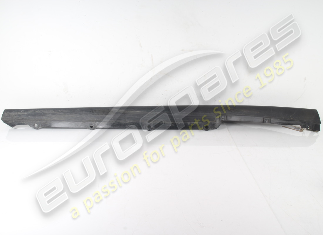 USED FERRARI EXT. SILL CLADDING LEFT CPL. PART NUMBER 769916 (4) used ferrari ext. sill cladding left cpl. part number 769916 (4)