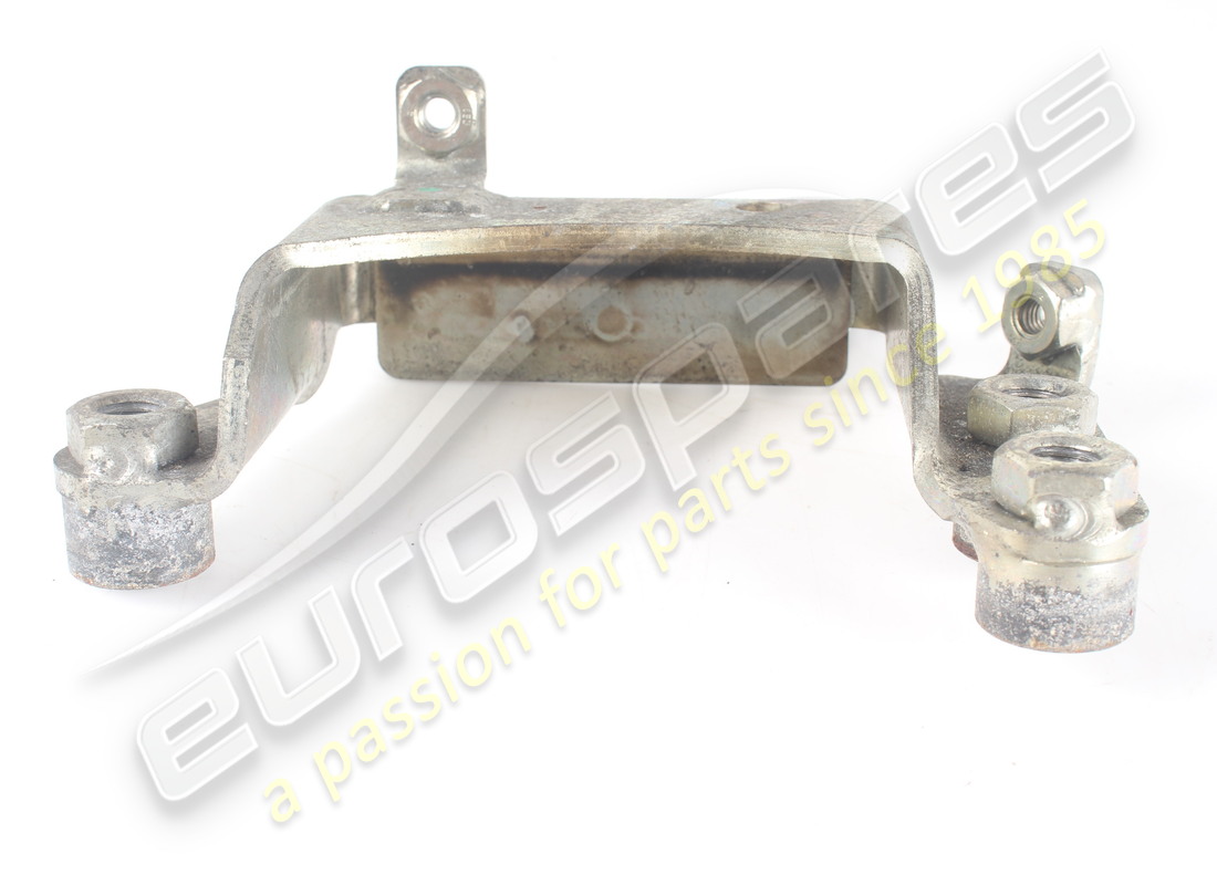 USED FERRARI RH BUSH TRAVEL LIMITER BRACK. PART NUMBER 280020 (4) used ferrari rh bush travel limiter brack. part number 280020 (4)