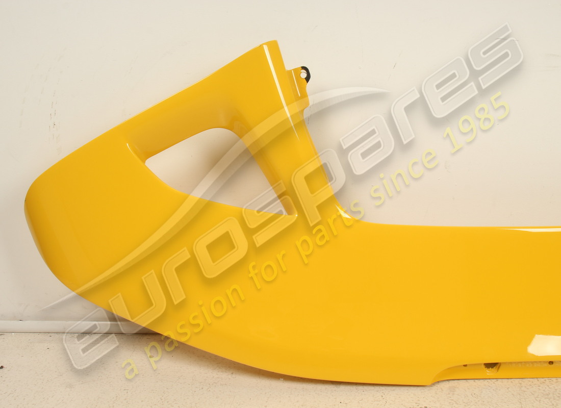 new (other) ferrari complete rear spoiler. part number 949122 (2)