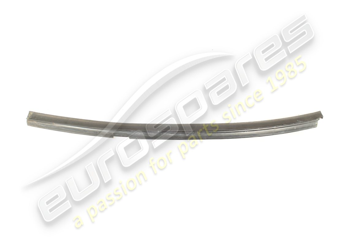 used ferrari lh outer door weatherstrip. part number 64715900 (1)