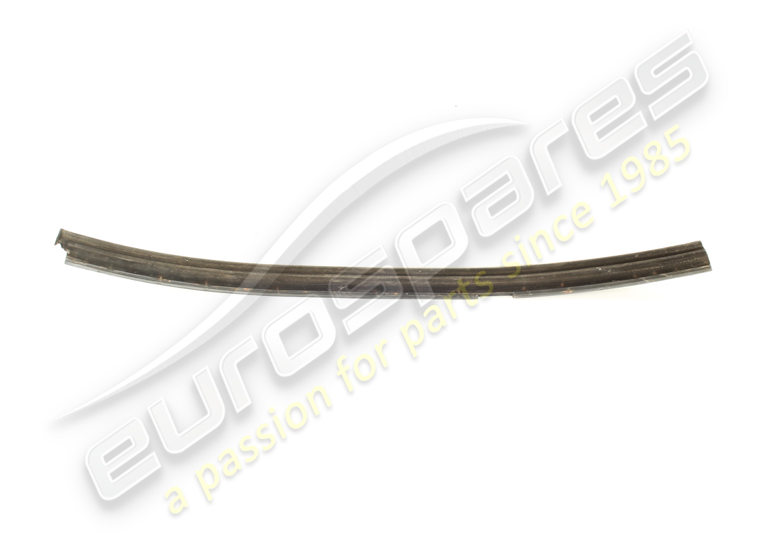 used ferrari lh outer door weatherstrip. part number 64715900 (2)