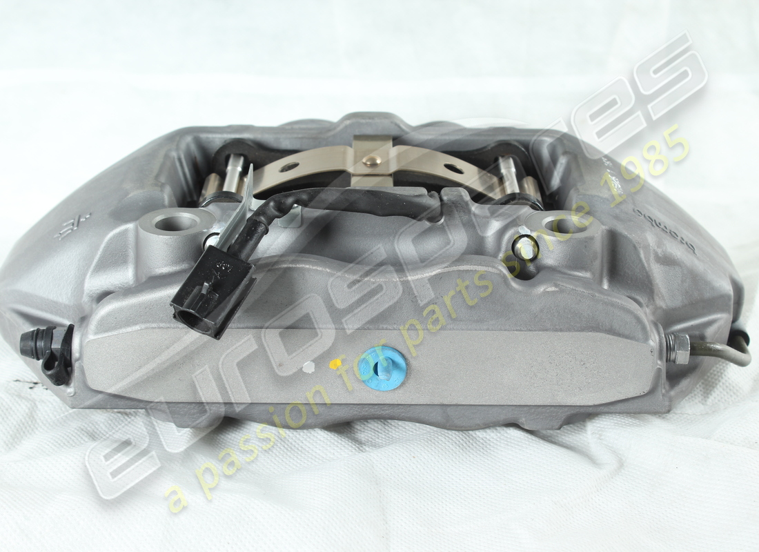new maserati front lh caliper (157 ds/330. part number 670032713 (3)
