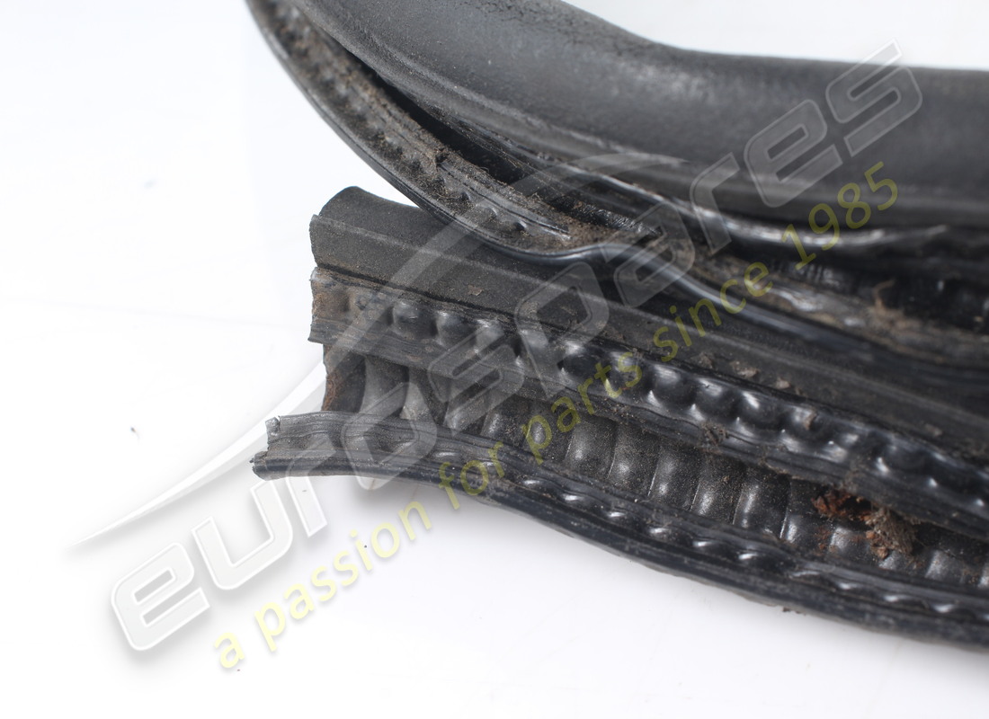 USED FERRARI WEATHER STRIP. PART NUMBER 61500900 (2) used ferrari weather strip. part number 61500900 (2)