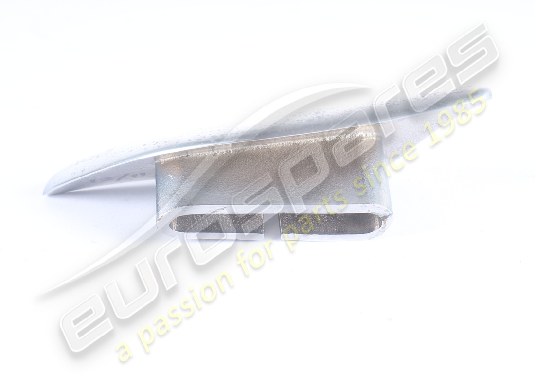 USED ASTON MARTIN BEZEL, REAR SEATBELT, RH PART NUMBER 4G43611B90AD (3) used aston martin bezel, rear seatbelt, rh part number 4g43611b90ad (3)