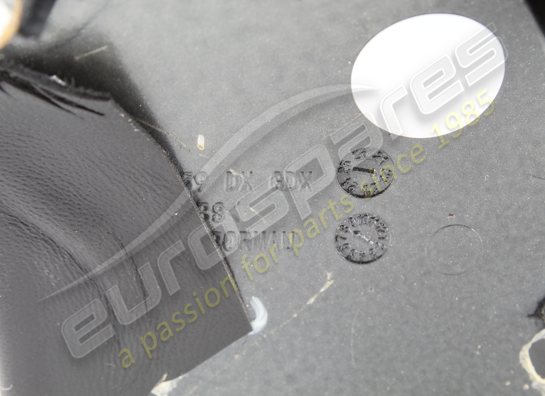 used ferrari complete rh satellite plug. part number 742601 (3)