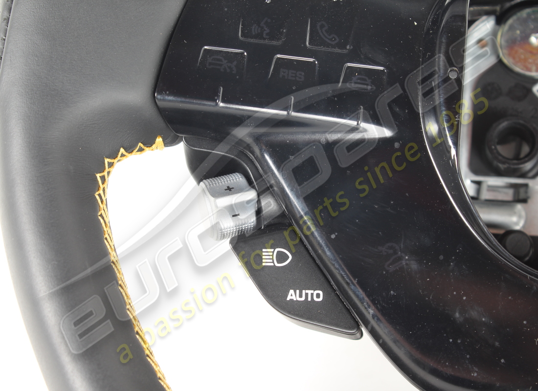 used ferrari complete steering wheel. part number 855699 (7)