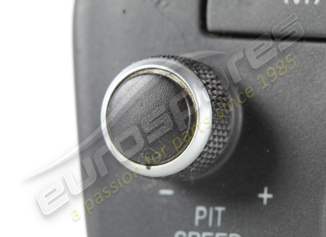 used ferrari tft control. part number 273411 (5)