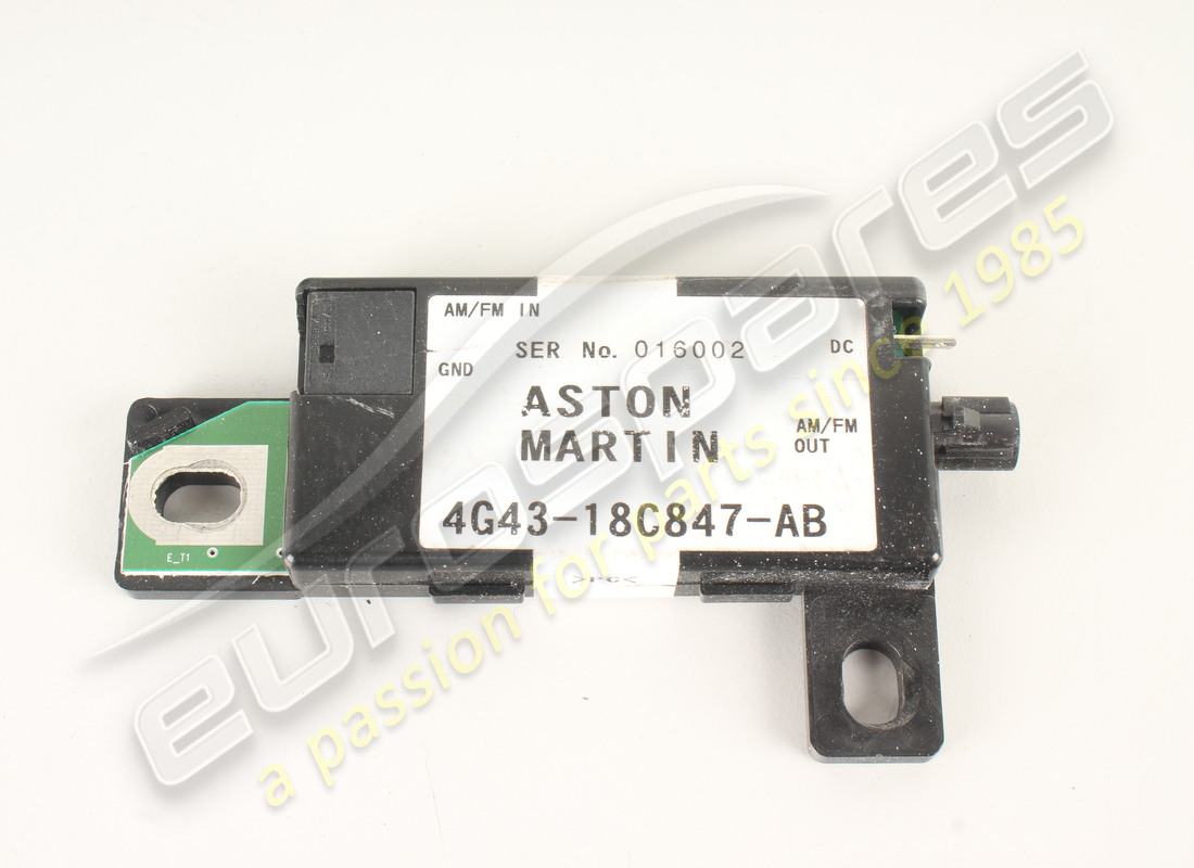 used aston martin antenna, amplifier assembly. part number 4g4318c847ab (1)