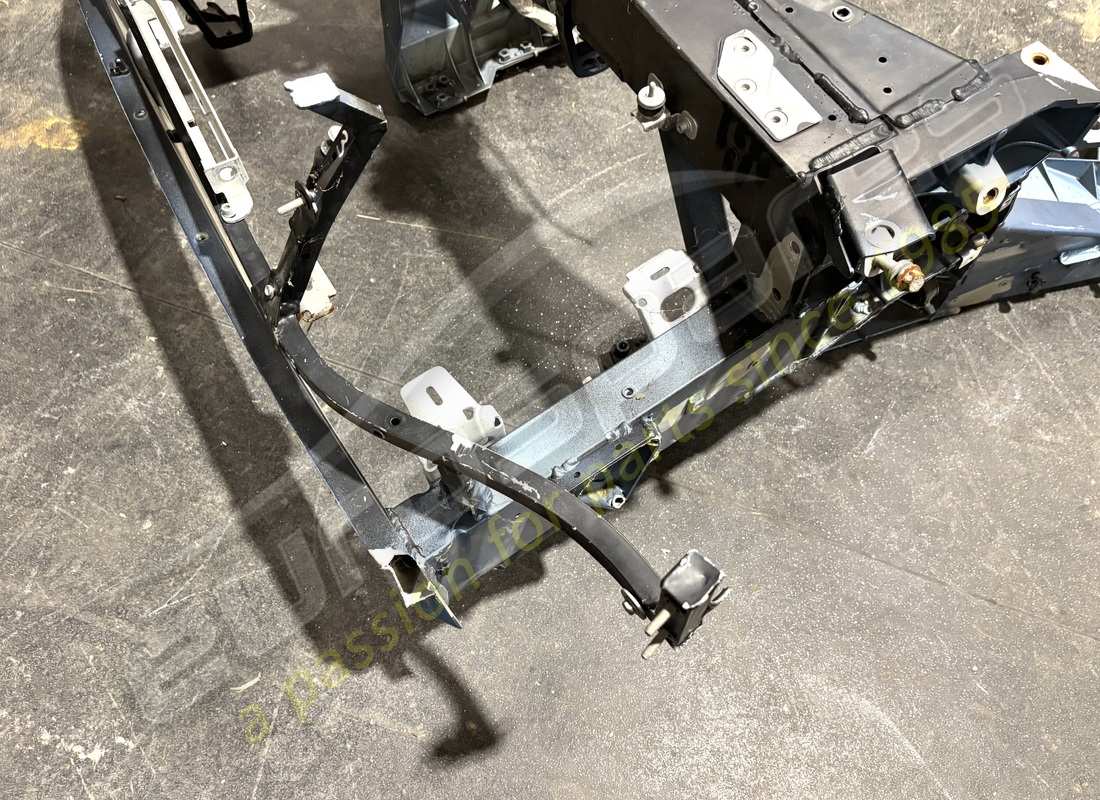 DAMAGED FERRARI REAR SUBFRAME. PART NUMBER 985280290 (13) damaged ferrari rear subframe. part number 985280290 (13)