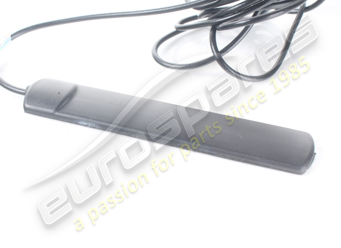 USED FERRARI GLONASS GSM ANTENNA. PART NUMBER 336507 (3) used ferrari glonass gsm antenna. part number 336507 (3)
