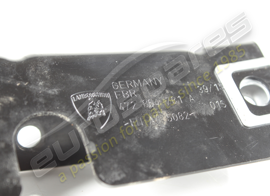 USED LAMBORGHINI BRACKET,FOOT L.PASS. PART NUMBER 472864781A (2) used lamborghini bracket,foot l.pass. part number 472864781a (2)
