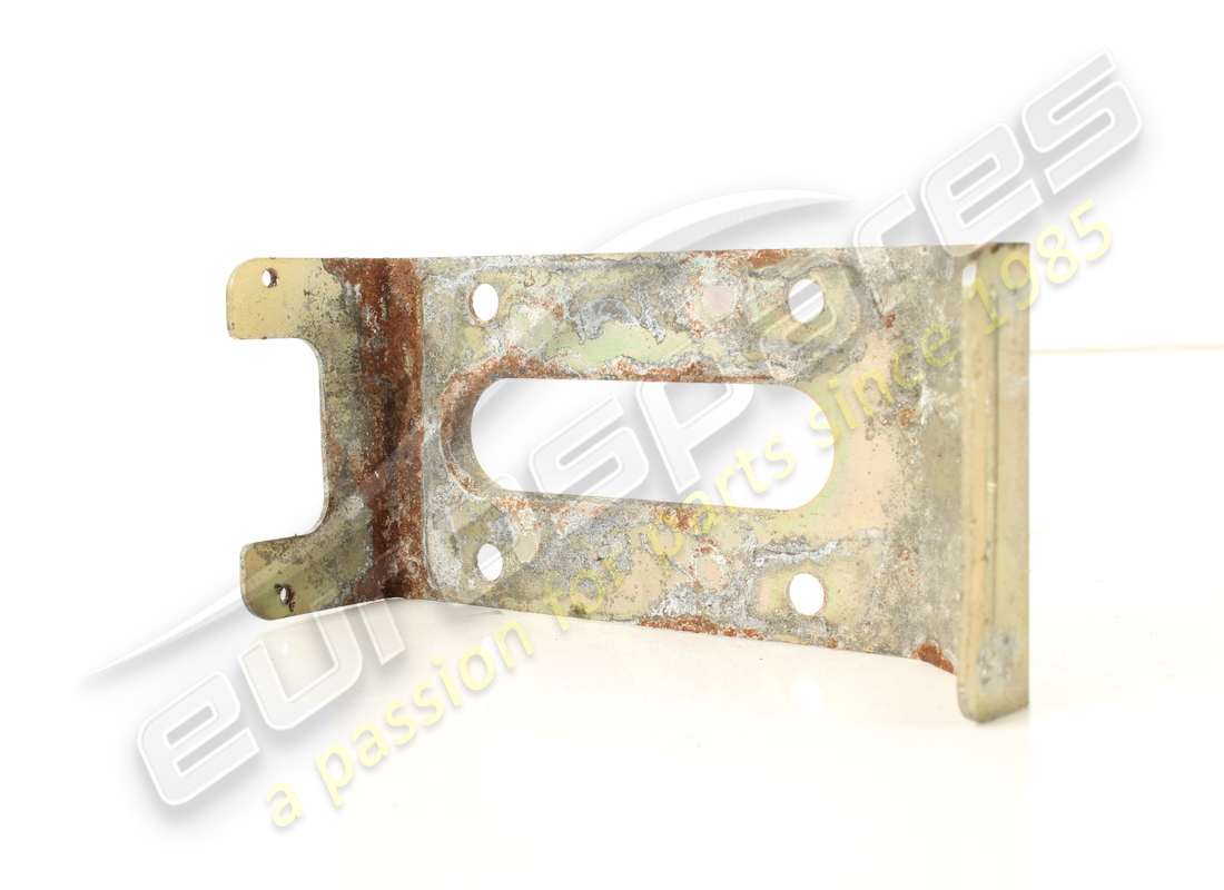 used ferrari plate. part number 64051200 (2)