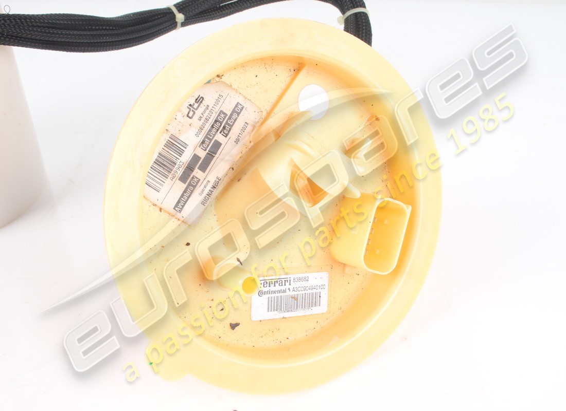USED FERRARI COMPLETE FUEL PUMP E FLANGIA POMP. PART NUMBER 838682 (3) used ferrari complete fuel pump e flangia pomp. part number 838682 (3)
