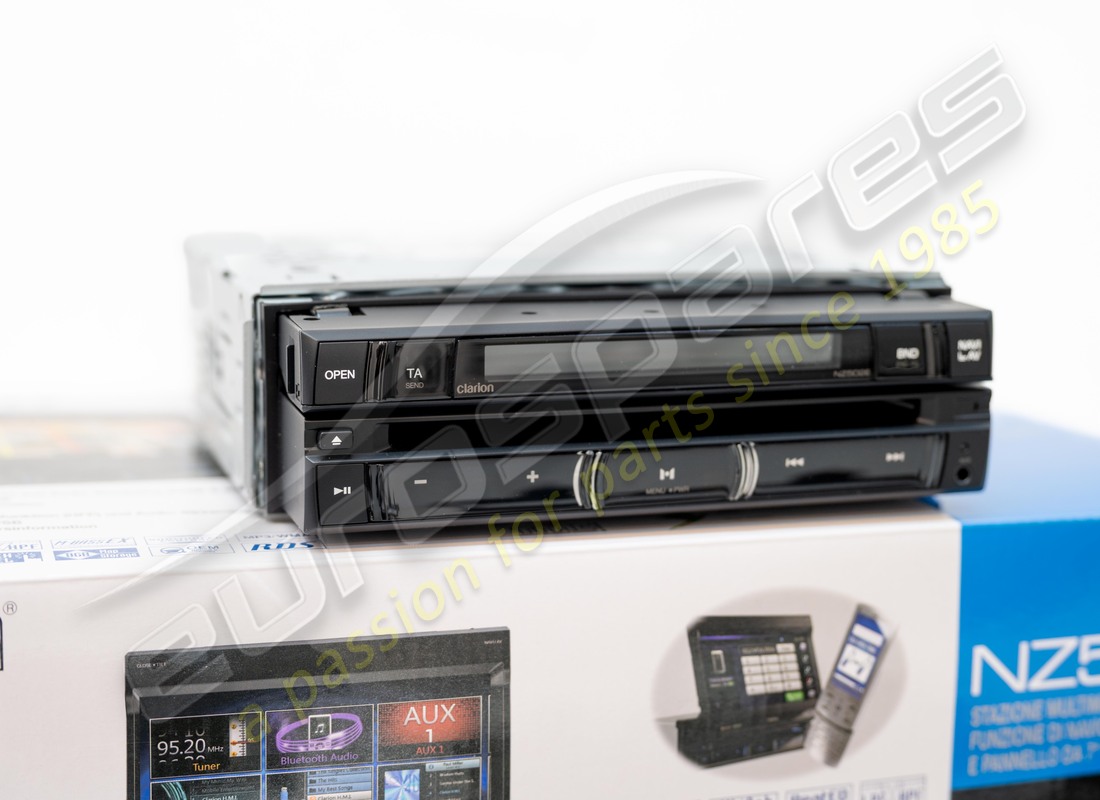 NEW FERRARI F430 INFOTAINTMENT SISTEM KI. PART NUMBER 70003465 (4) new ferrari f430 infotaintment sistem ki. part number 70003465 (4)