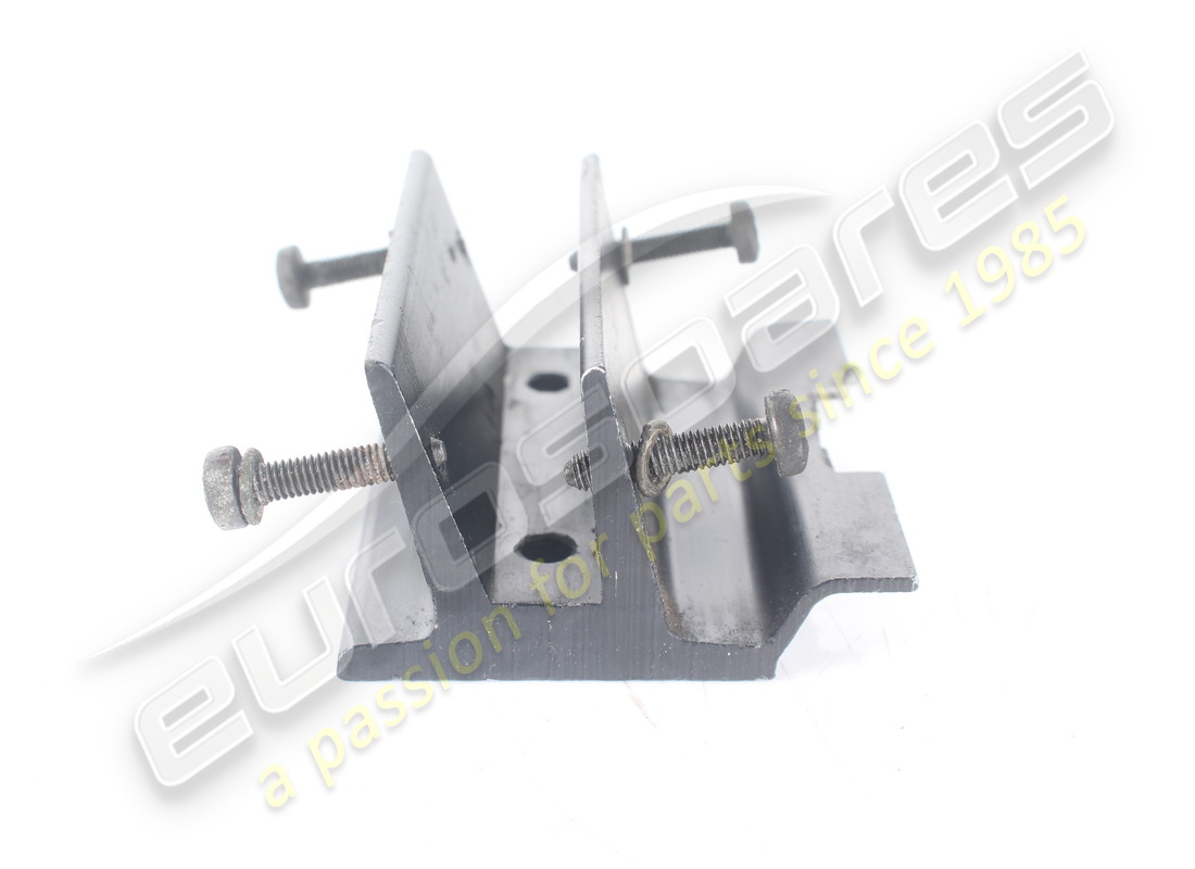 USED MASERATI SUPPORT. PART NUMBER 363201316 (2) used maserati support. part number 363201316 (2)