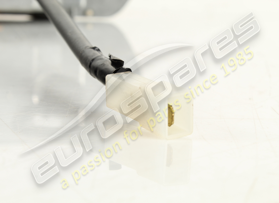 USED FERRARI RH FRONT ORANGE INDICATOR ASSEMBLY. PART NUMBER 2518217800 (3) used ferrari rh front orange indicator assembly. part number 2518217800 (3)