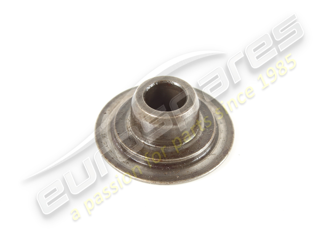 USED FERRARI UPPER VALVE SPRING SEAT. PART NUMBER 117567 (2) used ferrari upper valve spring seat. part number 117567 (2)