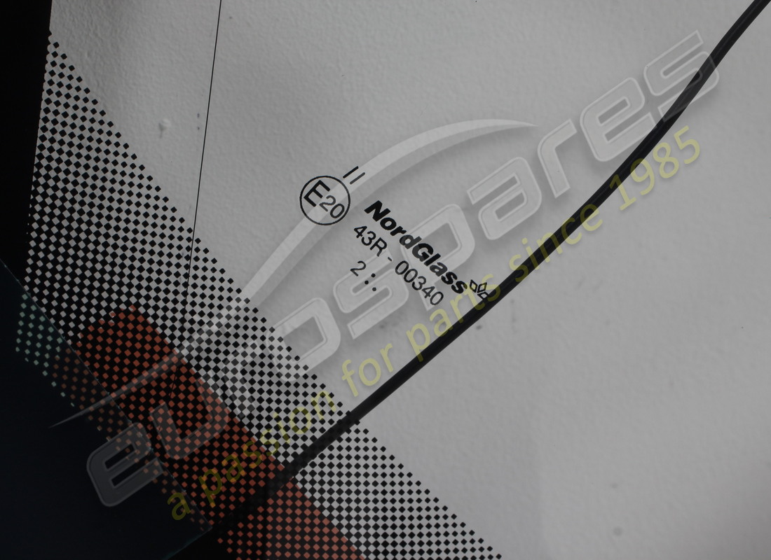 new eurospares windscreen testarossa right 512tr & side antenna. part number 61510900 (2)