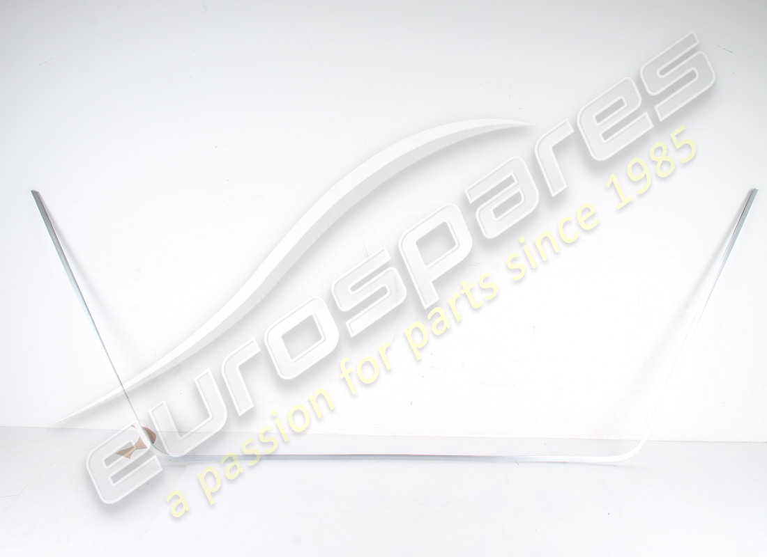 USED Ferrari WINDSCREEN MOULDING SET 308GT4 . PART NUMBER 40022204A (1) USED Ferrari WINDSCREEN MOULDING SET 308GT4 . PART NUMBER 40022204A (1)