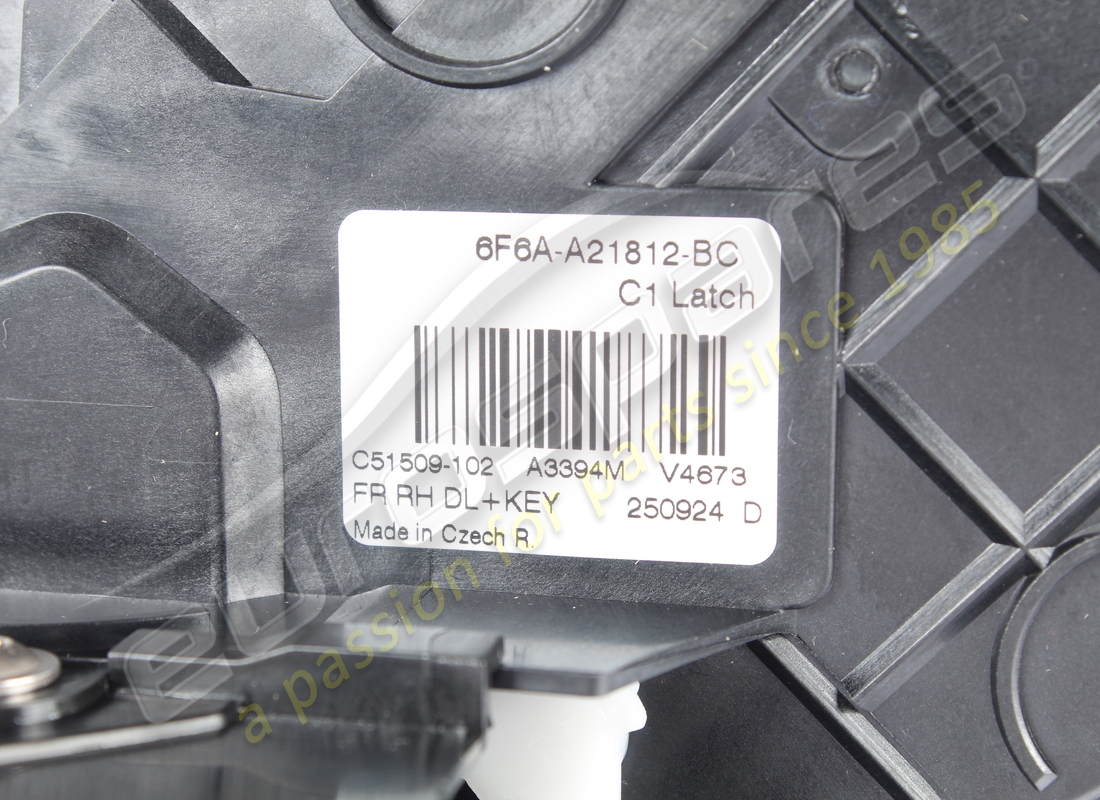 NEW ASTON MARTIN LT ASSEMBLY FRONT DR RH PART NUMBER ED3321812AA (2) new aston martin lt assembly front dr rh part number ed3321812aa (2)