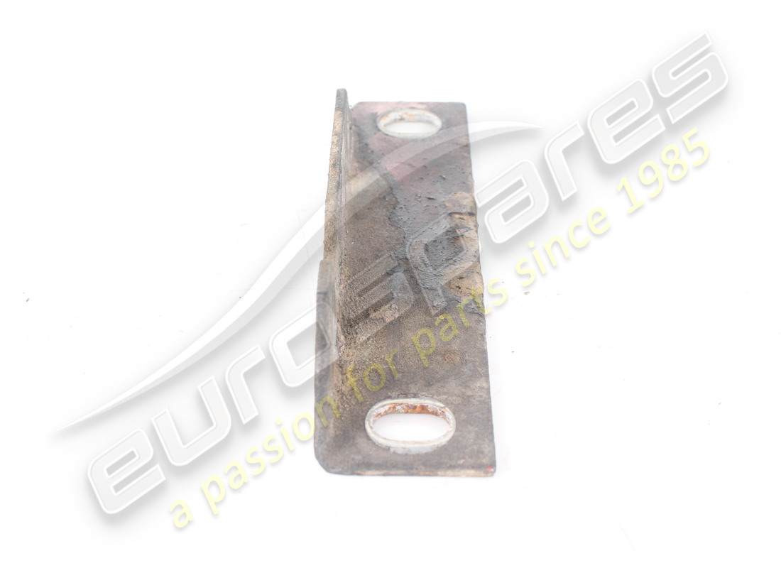 USED FERRARI RH BRACKET. PART NUMBER 60581600 (3) used ferrari rh bracket. part number 60581600 (3)