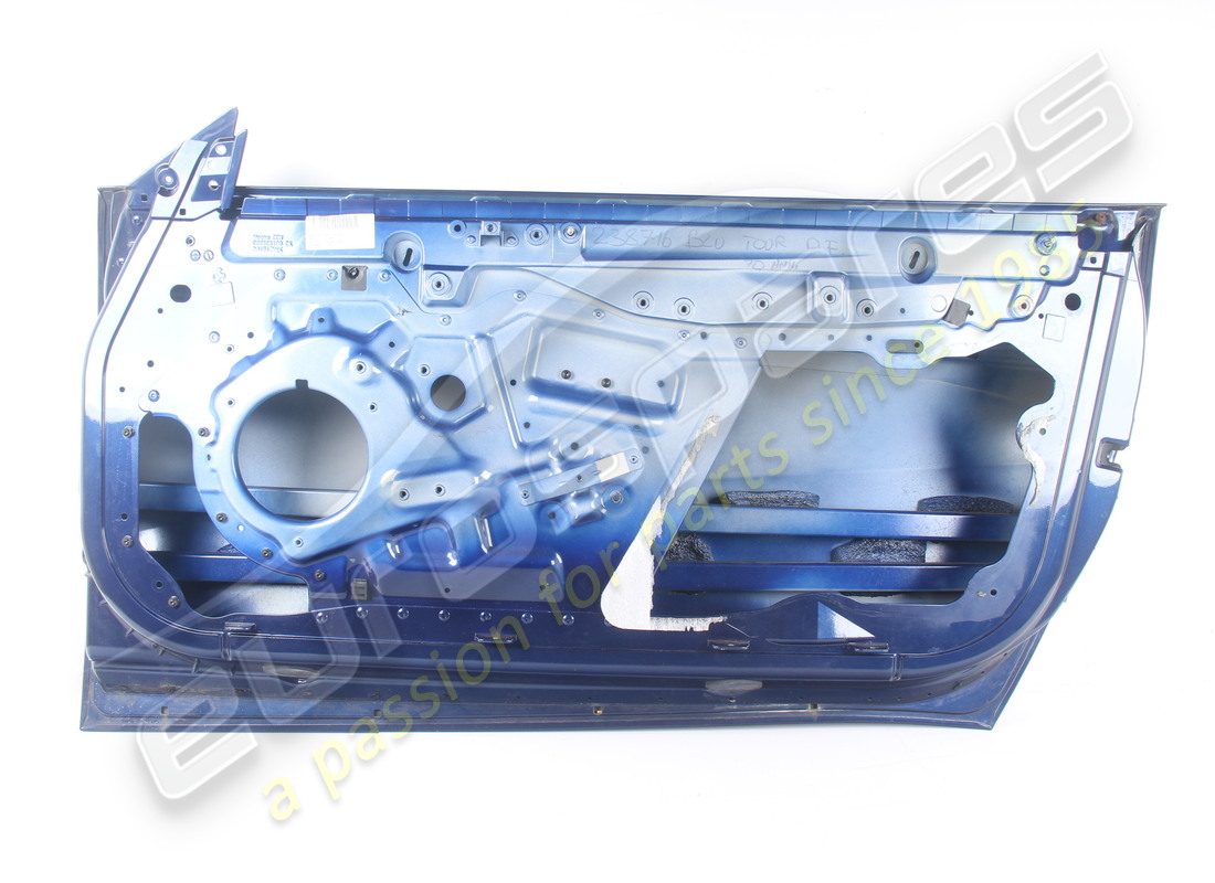 USED FERRARI RH LATERAL DOOR. PART NUMBER 88008011 (5) used ferrari rh lateral door. part number 88008011 (5)