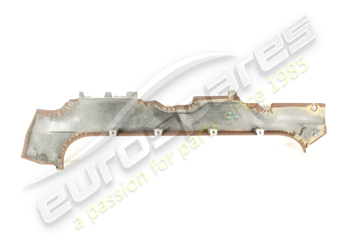 used ferrari rh lateral sill trim. part number 82847007 (2)