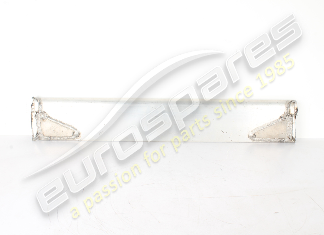 used ferrari complete lower cross member. part number 985207991 (2)