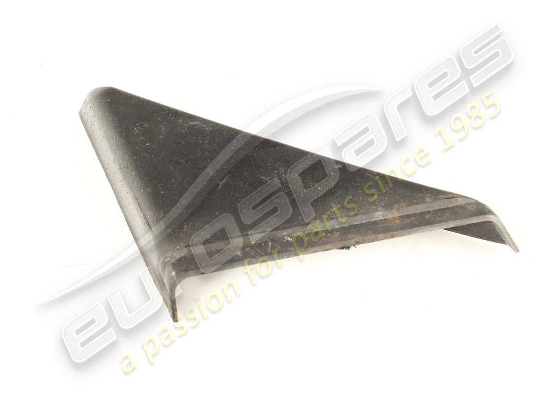 used ferrari lh inner moulding triangle. part number 64586400 (2)