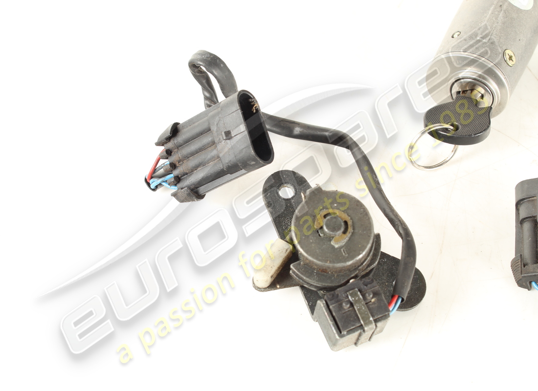 USED FERRARI ANTI-THEFT DEVICE. PART NUMBER 164514 (2) used ferrari anti-theft device. part number 164514 (2)